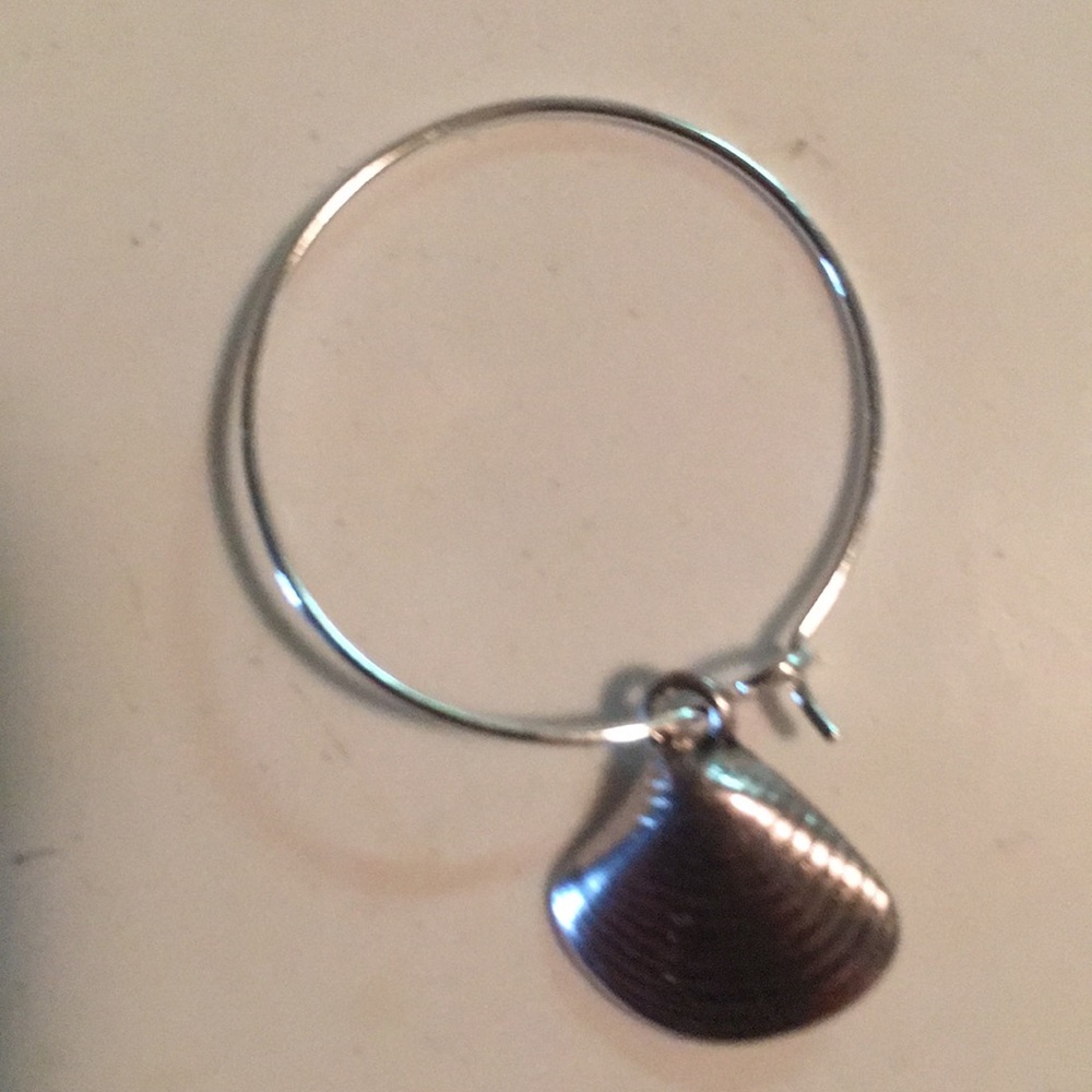 Earrings - Picture 3 of 4